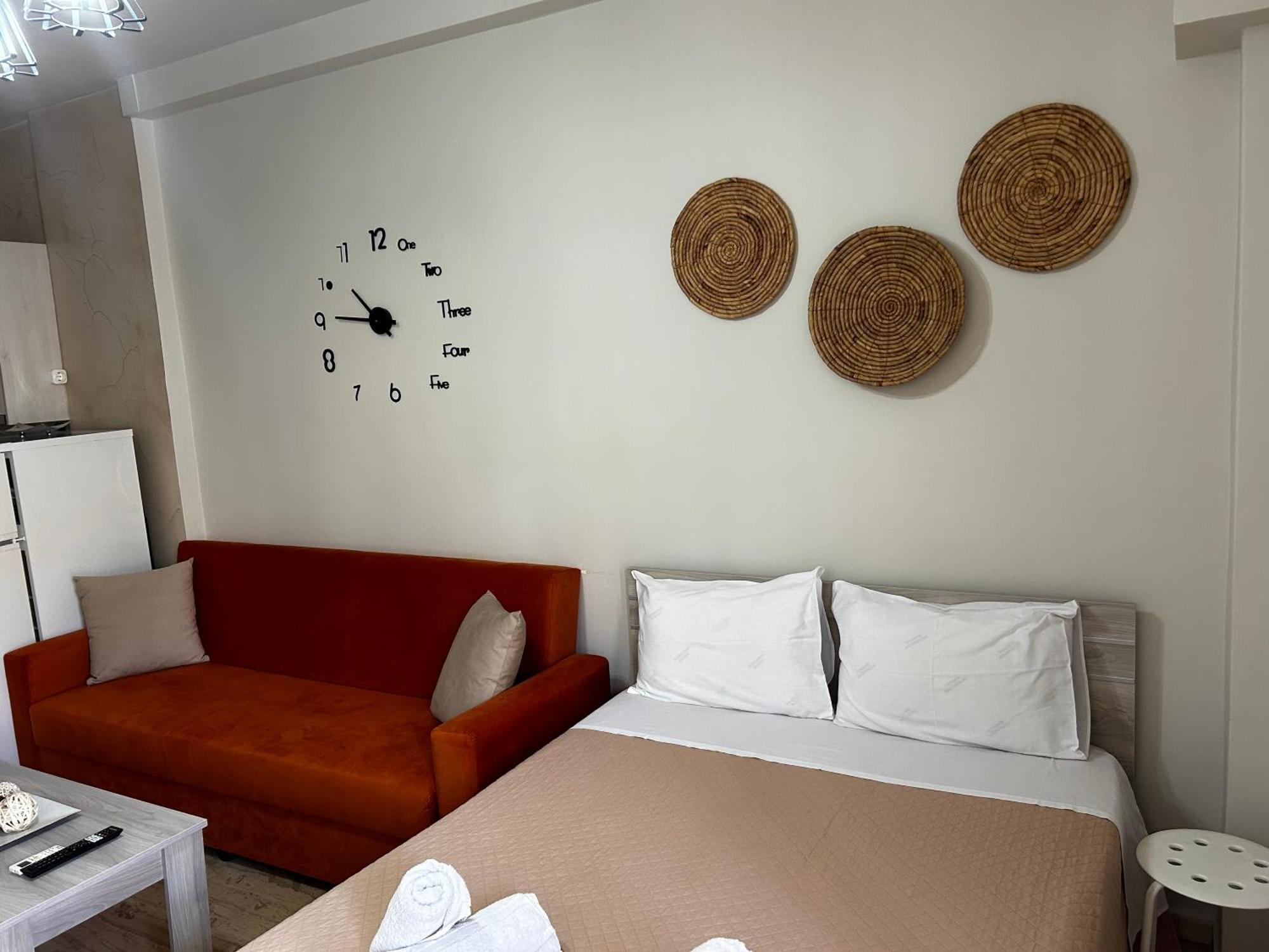 Central House Karistos カリストス エクステリア 写真